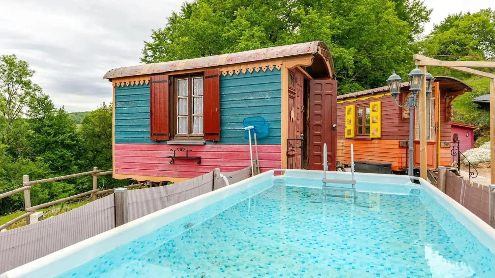 Maison Atypique Avec Vue Sur La Montagne A Montjoie-En-Couserans Holiday home